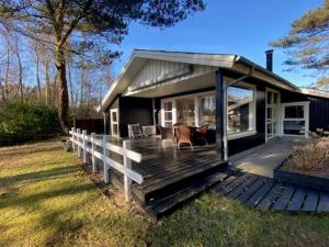 Holiday Home Eweline - 75m from the sea by Interhome