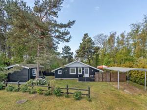 Holiday Home Eweline - 75m from the sea by Interhome