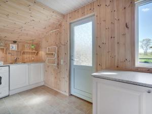 Holiday Home Eweline - 75m from the sea by Interhome