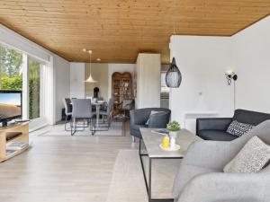 Holiday Home Onni - 1km from the sea by Interhome