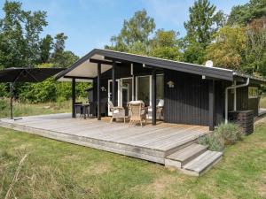 Holiday Home Liselotte - 275m from the sea by Interhome