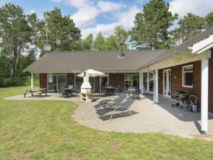 Holiday Home Hughe - 300m from the sea by Interhome