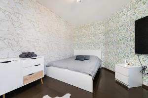 2-bed, 1,5-bath Old Town Flat with Sauna and Bar