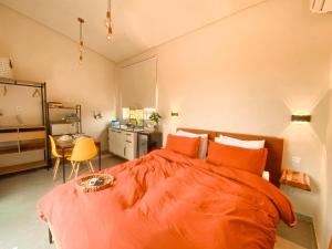 Hospedagem intimista com banheira, rio e acesso privativo em Veadeiros