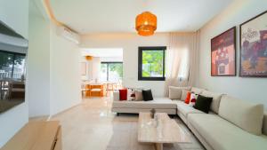 Villa Malaga Luxury for 10 in Central Marsa