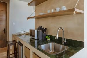 Lalola Boutique Apartments by Andiani Travel