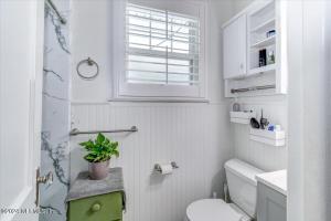 Urban Nest for Two Cozy Jax Hideaway