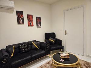 DHB STAYS Cozy 1BR Apartment in City Center 63A