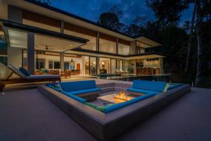 Casa LaVista - by Pura Villas