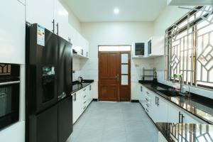 Adizo house - close to beach with AC, Washingmachine and Wifi