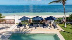 Unique 5BR Beachfront Villa w Private Pool!