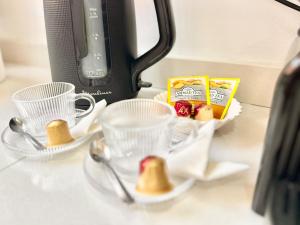 Modern and Central Apartment with Terrace and Free Parking