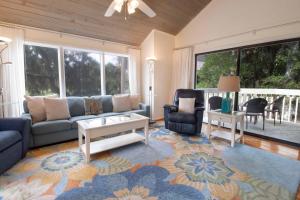 611 Magnolia-Stella Maris