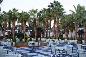 Veronia gad chalet Mirage bay aqua park