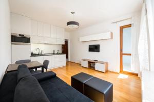 Namysłowska Cosy Apartment by BookingHost