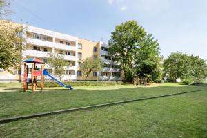 Namysłowska Cosy Apartment by BookingHost