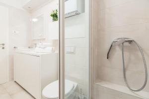 White Zagreb Apartment