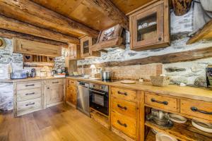 Chalet Lo Soli - Chalet au charme rustique pour 12 personnes MAE-6974