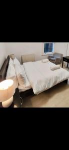 Cosy one bed Garden flat C-London