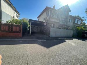 V apartament - ultra central Otopeni