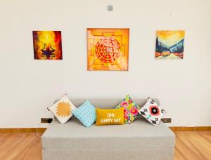 Soul Club - 1hr from HSR, Outdoor Cinema, Pool, Meditation Room, BBQ