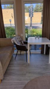 Modern cottage, quiet area with good bus connection