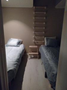 Modern cottage, quiet area with good bus connection