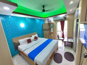 Hotel SVR Residency Sea View Puri - Known as Puri Inn - Near Light House Sea Beach - Swargadwar Golden Beach -Bengali Market- Lift - Parking - Best Premium Hotel in Puri
