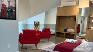 Luxuoso apartamento de 3 suítes frente rua torta