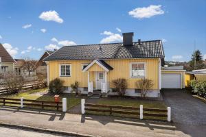 HAL599-Falkenberg-Villavaegen-9