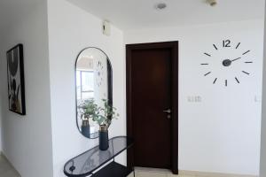 Modern Studio with Marina Skyline view in JLT - Prime Location near Metro