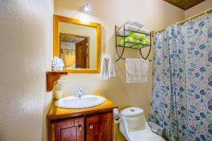 Casa Mango- family friendly 2 Bedroom, 2 Bath