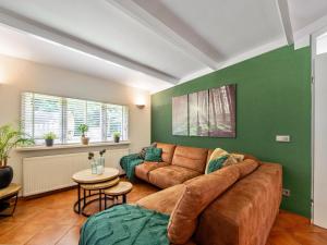 Dog-Friendly Stay w Spa