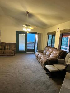 Charming Pine Mountain Home with Family Space