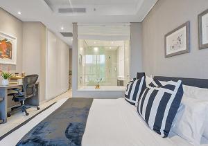 Sandton Skye Apartment