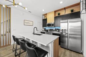 Near Vineland Outlet 3BR with Amenities