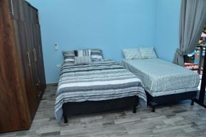 Catch a Wave Beach House 5 Min to Shore