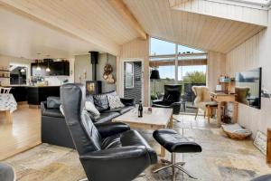 HS010-Henne-Hjelmevej-7