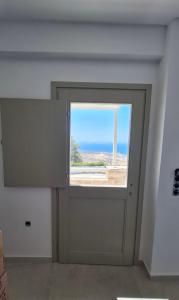 Irinis Tinos Residences