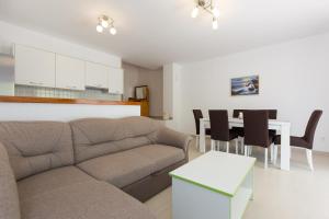 Apartments with parking space Punat, Krk - 24857