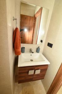 Superbe T3 neuf - Proche centre - Piscines et Clim - Marrakeck