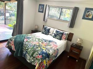 Beachcomber - Rainbow Shores