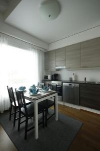 Central Studio for 1