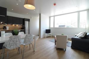 Spacious Apartment for 4 with Sauna