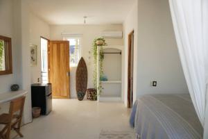 Cental beachside studio