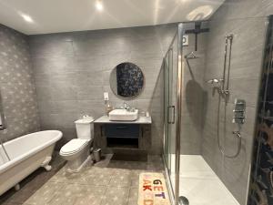 The Martins Stylish 3 Bedroom