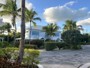 Townhouse Villa 1 The Village at Hoopers Bay