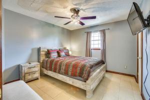 Peaceful 4BR Home - Yard, Family Comforts