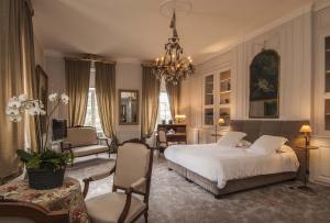 Hotels Chateau de Labro - Les Collectionneurs : photos des chambres