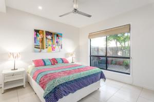 Rainbow Surf 3 - Rainbow Beach